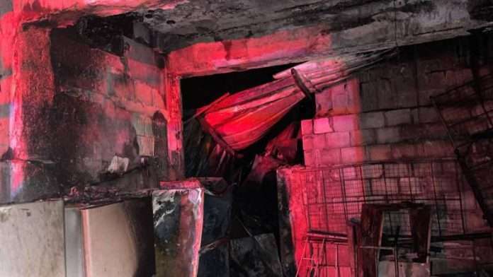Fire Destroyed An Arab House In Jleeb Al-shuyoukh Area | Kuwait Local News