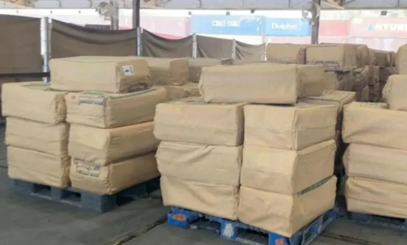 Kuwait Customs Seizes 581,000 Bags Of Banned Tobacco