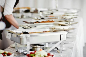 rising-costs-of-food-at-eateries-as-shipping-costs-soar-in-kuwait-Kuwait-2024-07-10-20-57-51.webp