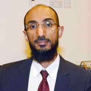 dr-ashraf-al-moosa--neuro-ophthalmologist-kuwait