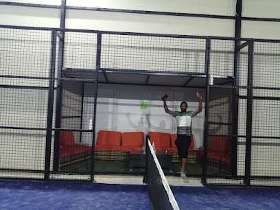 flamingo-padel--wafra-indoor-court_kuwait
