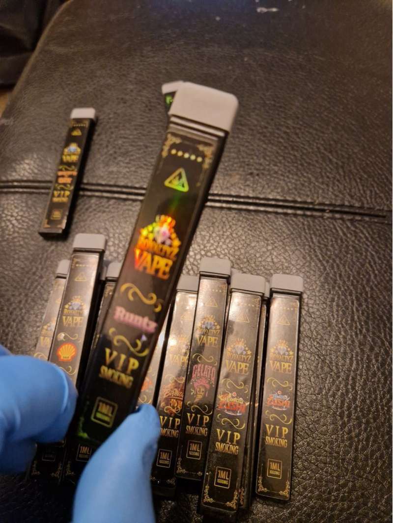 live-rosin-extract-1gram-disposable-carts-available-kuwait