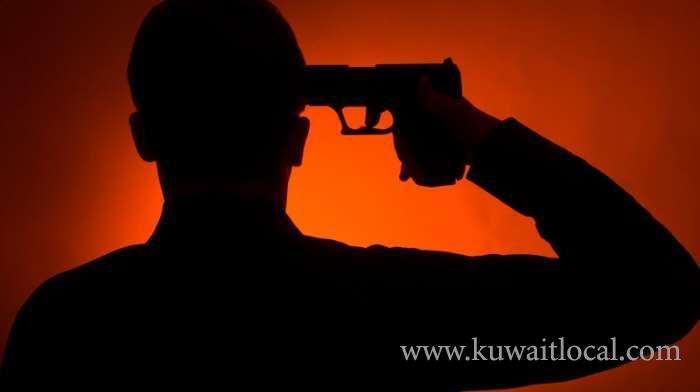 security-officer-shot-himself-dead-by-accident-while-examining-his-weapon_kuwait