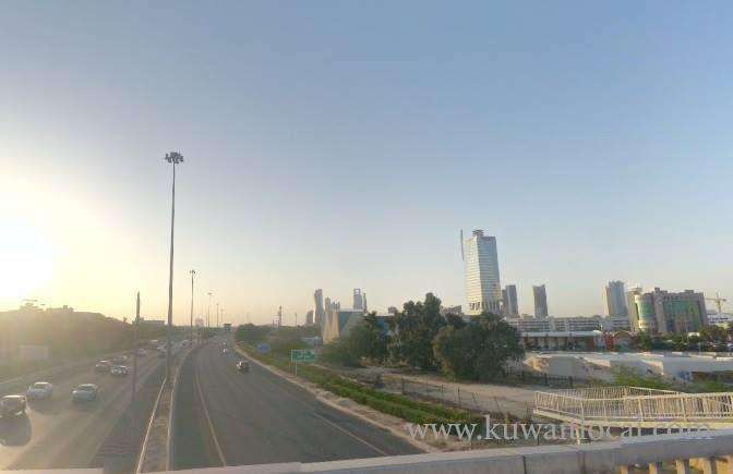 indian-commits-suicide-on-pass-bridge_kuwait