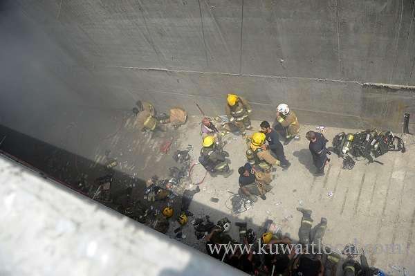 fire-erupts-at-construction-site-of-new-avenues-mall-extension_kuwait