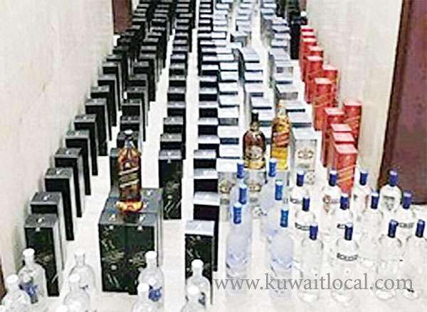 detectives-foiled-an-attempt-to-smuggle-200-bottles-of-various-imported-liquor_kuwait