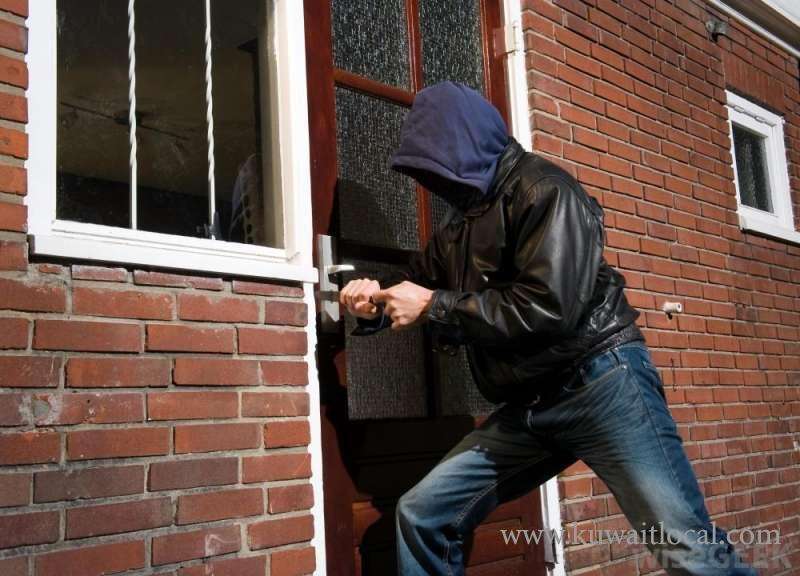 cops-targeting-the-homes-of-bachelors-as-robberies-see-steep-rise_kuwait