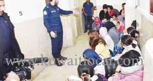 officers-arrested-100-people-in-raids-in-all-6-governorates-within-48-hrs_kuwait
