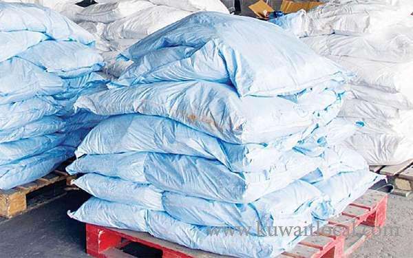customs-officers-seized-one-million-packs-of-tobacco-and-betel-leaves-from-a-container_kuwait