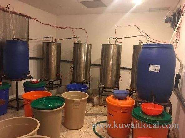 local-liquor-factory-busted-inside-a-house-in-hawally_kuwait