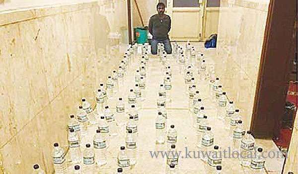 asian-expat-was-arrested-in-possession-of-72-liquor-bottles_kuwait