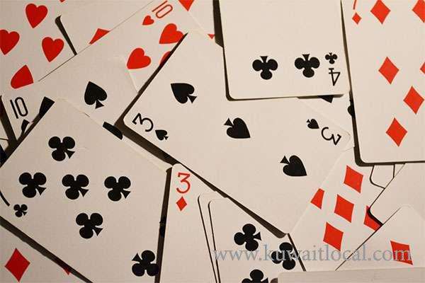 8-indians-arrested--for-gambling-in-a-public-garden_kuwait