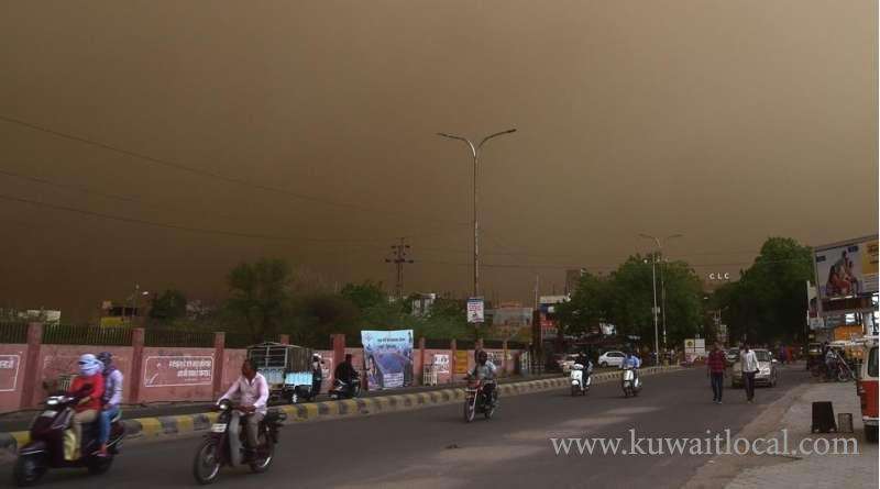 24-killed,-over-100-injured-as-dust-storm-wreaks-havoc-in-india_kuwait