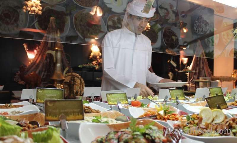 eating-or-drinking-in-public-during-fasting-time-is-punishable_kuwait