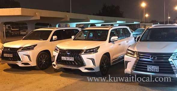 gang-of-syrian-nationals-sells-luxury-vehicles-as-scrap_kuwait