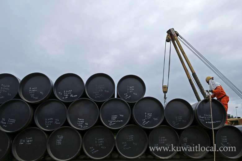 oil-price-rise-boosts-kuwaits-fiscal-position-credit-growth-remains-modest-during-march_kuwait