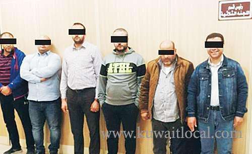 5-teachers-and-professor-arrested-for-offering-tuition-in-private-cafes_kuwait