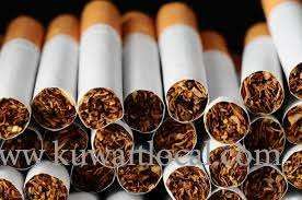 arab-expat-forced-child-to-smoke_kuwait