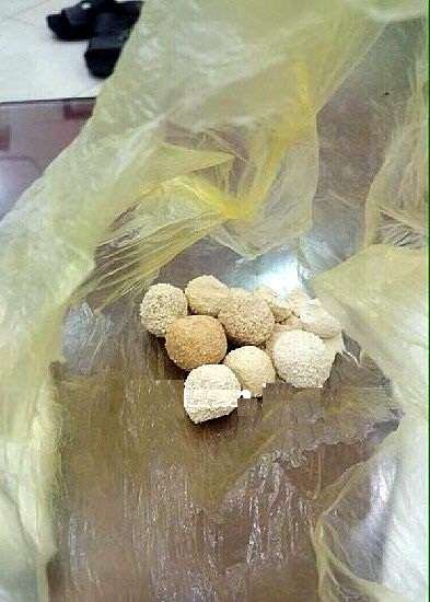 police-arrested-iranian-for-selling-drugs_kuwait
