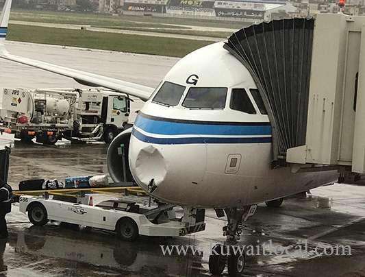 travel-kuwait-airways-plane-lands-safely-after-hitting-snow-_kuwait