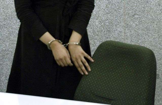 cops-arrested-a-kuwaiti-woman-for-stealing-contents-of-her-neighbor-car_kuwait