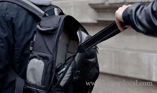 crime-news-asian-attempting-to-rob-an-egyptian--bag-contained-25000kd_kuwait