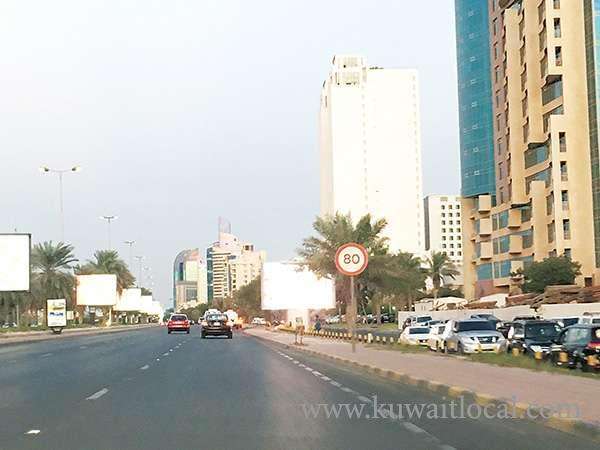 kuwait-flashing-led-billboards-cause-disturbance-to-residents-and-danger-to-drivers-blinded-at-pivotal-turns-on-the-gulf-road-as-well-as-to-pedestrians_kuwait