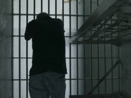 court-jails-man-5-years-for-abusing-his-mentally-ill-mother_kuwait