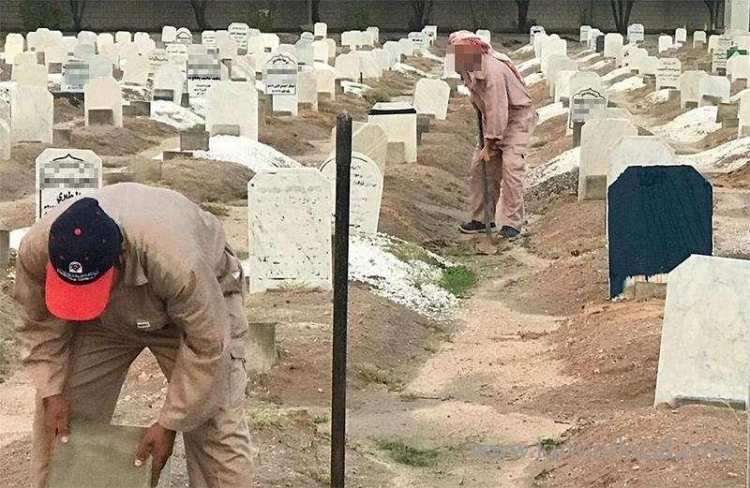 cemetery-workers-robbed-from-unidentified-thief_kuwait
