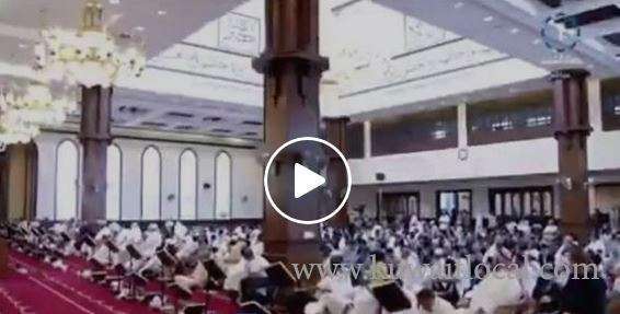 mentally-disturbed-person-causes-chaos-in-a-mosque_kuwait