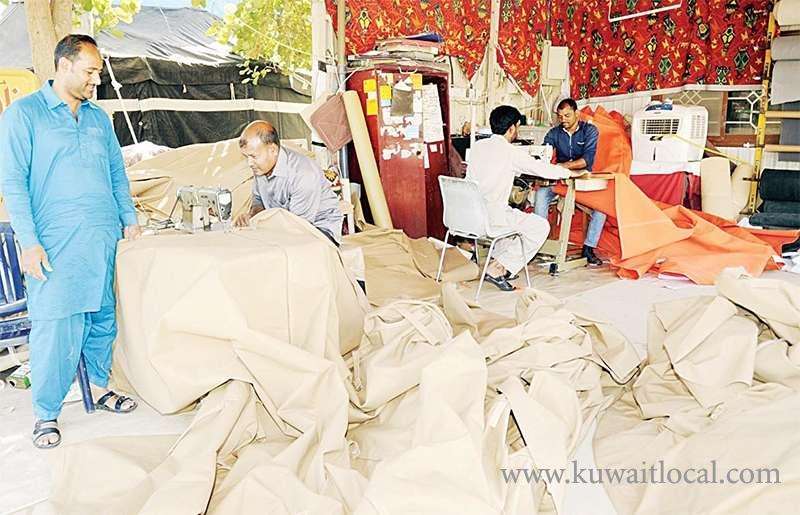 tent-market-witnesses-hectic-activity_kuwait