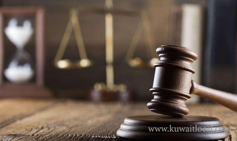 kuwaiti-female-lawyer-gets-one-week-jail-and--fine-for-insulting-security_kuwait