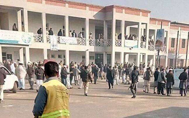 pakistan-bacha-khan-university-attack-death-toll-rises-to-25,-around-60-injured_kuwait