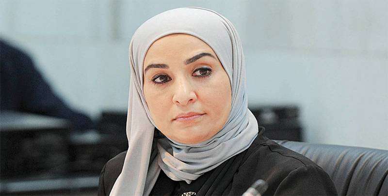 minister-alaqeel-suspends-offending-expatriate-staff_kuwait
