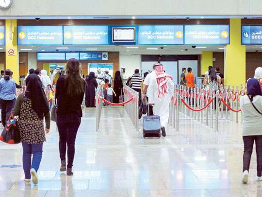 indians-continue-to-arrive-in-kuwait-via-dubai_kuwait