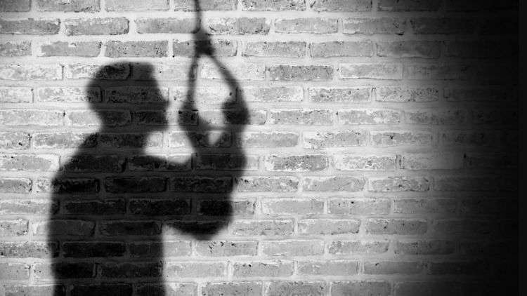 indian-commits-suicide-in-mishref_kuwait