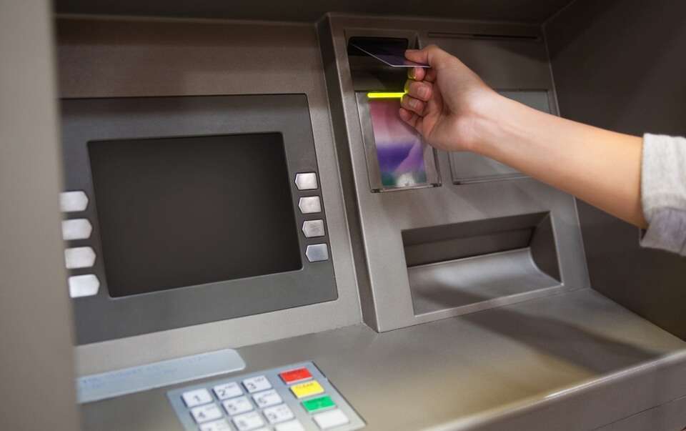 kuwaiti-man-loses-500-dinars-due-to-faulty-atm_kuwait