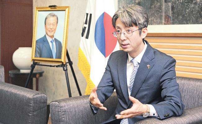 korean-ambassador-offers-condolences-for-passing-of-hh-amir_kuwait