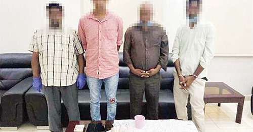 four-asians-caught-gambling-in-city_kuwait