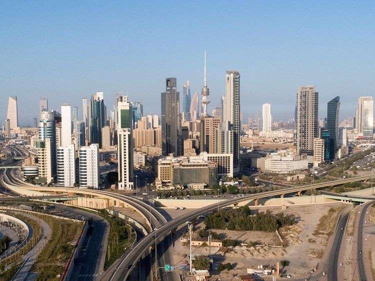 100-expats-arrested-in-kuwait-for-setting-up-illegal-markets_kuwait