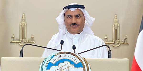 minister-approves-scholarship-for-married-and-unmarried-students_kuwait