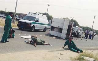 5-workers-hurt-in-accident_kuwait