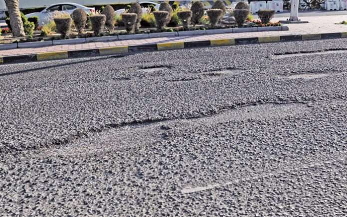 15-million-dinars-for-road-maintenance_kuwait