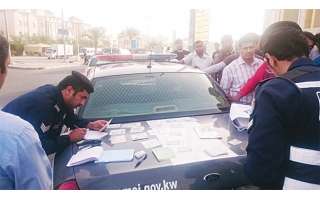 cops-arrested-42-people-,-seized-11-vehicles-and-issued-70-traffic-citations_kuwait