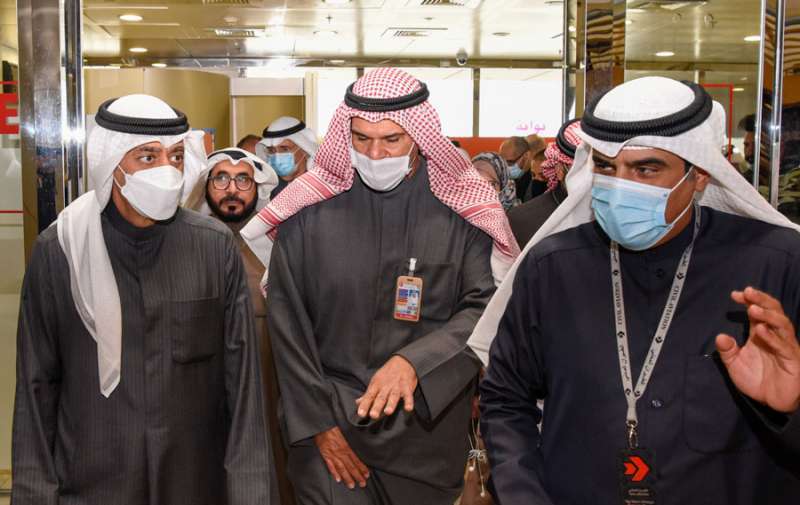 minister-inspects-pcr-testing-facility-at-kuwait-airport_kuwait