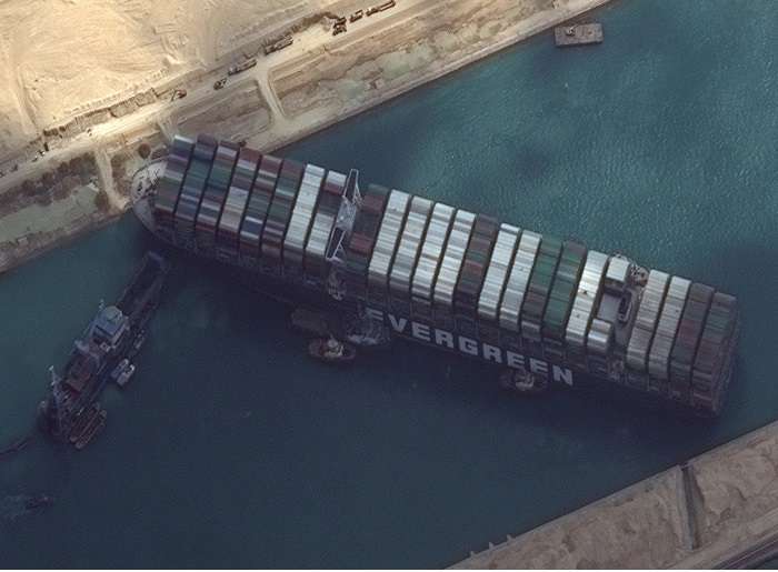 No Timeline Given For Freeing Huge Ship Blocking Suez Canal | Kuwait Local