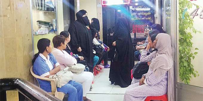 moci-closely-monitors-domestic-workers-offices-over-hiring-fees_kuwait