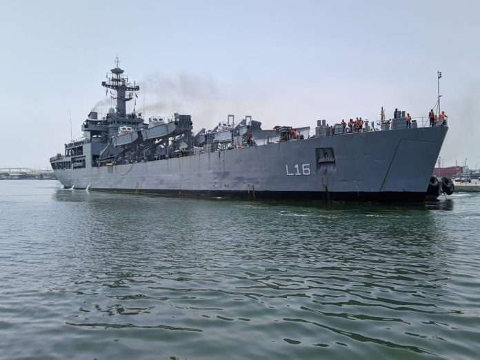 ins-shardul-arrives-in-kuwait-to-carry-emergency-medical-supplies-to-india_kuwait