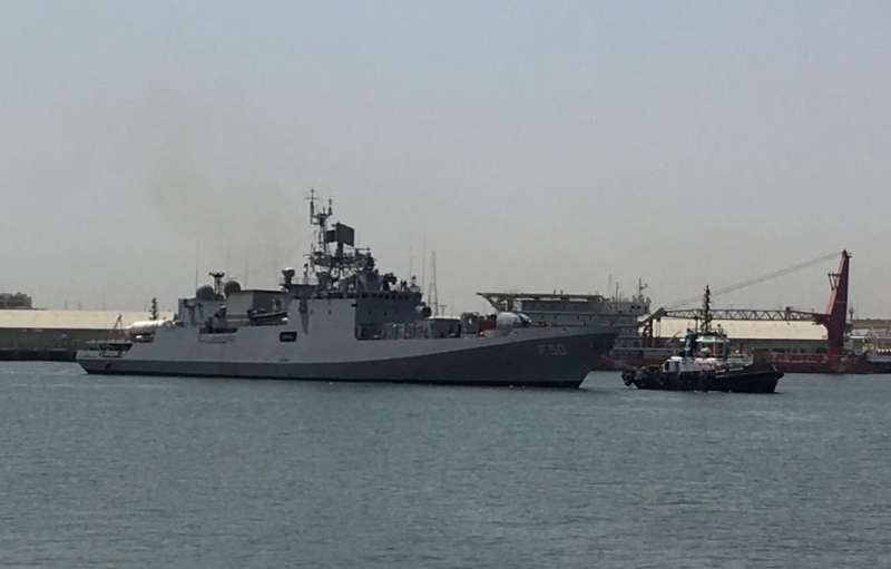indian-naval-ship-ins-tarkash-arrives-kuwait-to-carry-medical-supplies_kuwait