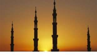 stealing-airconditioning-units-from-mosque_kuwait